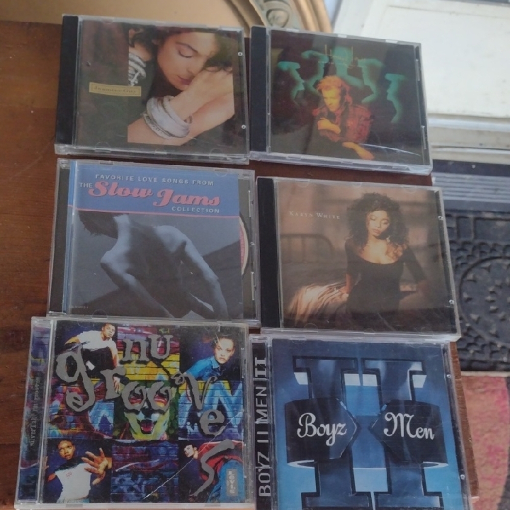 CD Collection with Various Artists